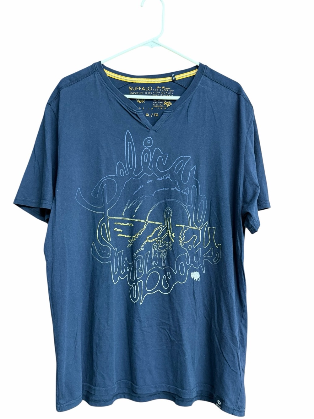 Buffalo David Bitton Navy Short-Sleeve Graphic V-Neck Tee with Yellow Accent